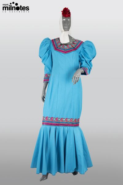 madrilenya-blau-t38-012F31C969-9955-196F-4112-905CD5999D30.jpg